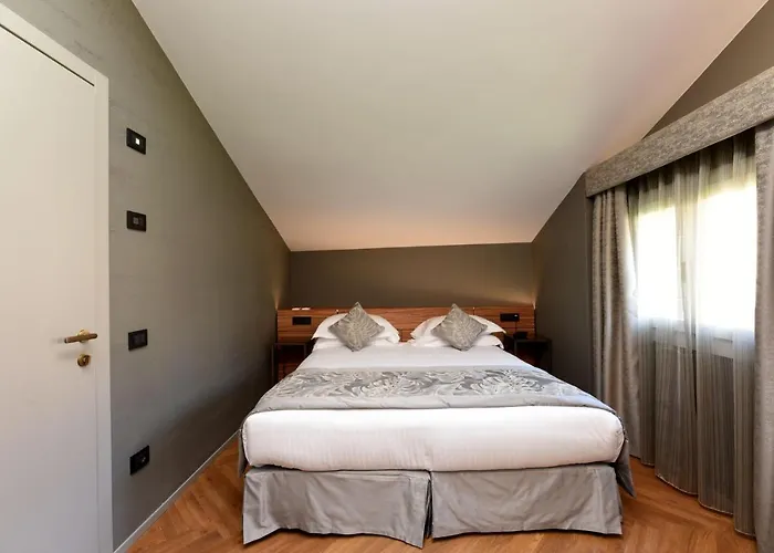 Rosa Salva Βενετία